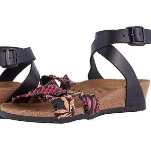 Papillio Lola Frill by Birkenstock 7 NWOT